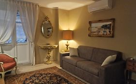 La Casa Tra I Caruggi